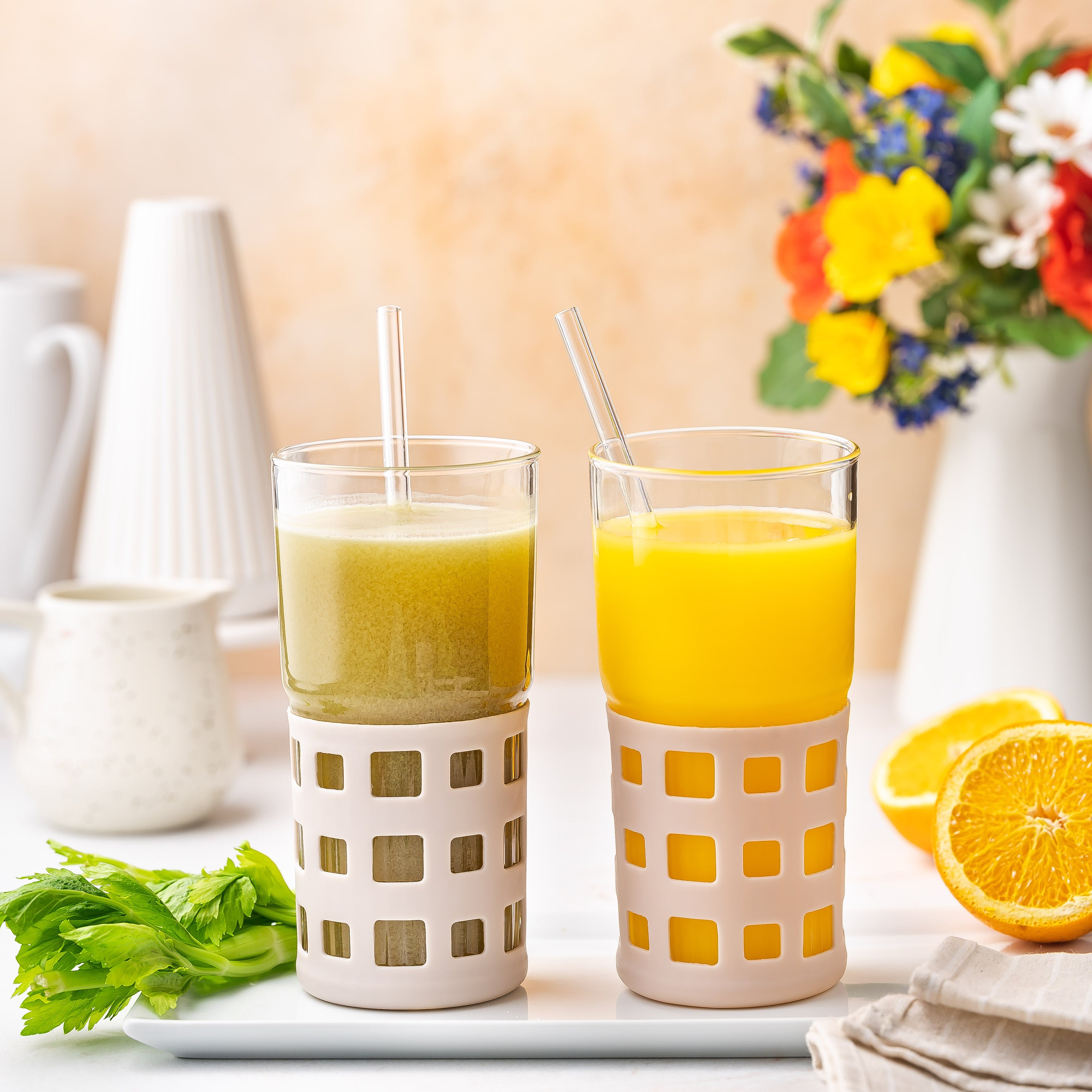 All Glass Juice Tumblers with Lid, Straw & Silicone Sleeve - 2 Pack Set, 20 oz